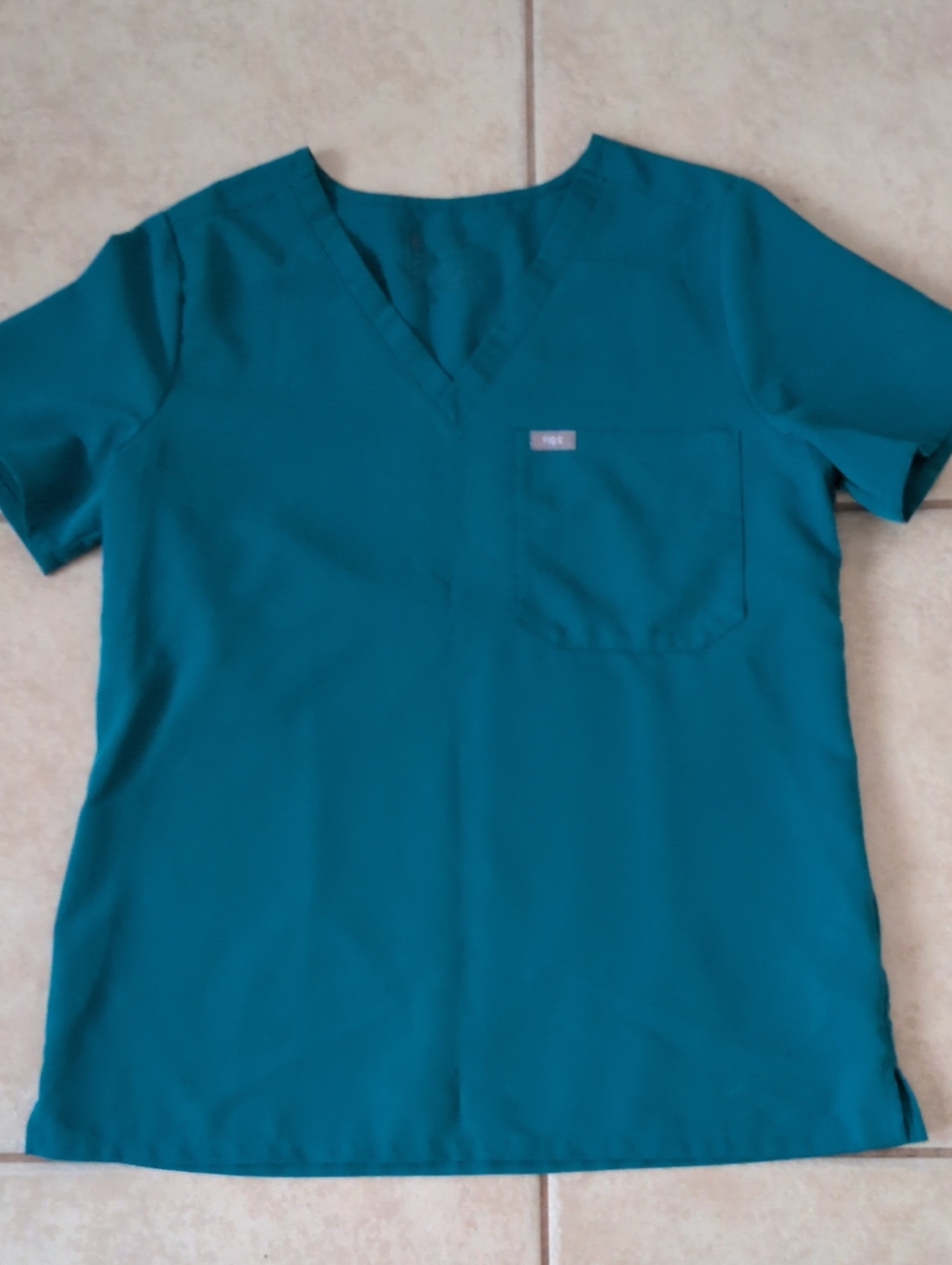 FIGS Teal V-Neck Scrub Top Size Medium